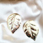 Load image into Gallery viewer, Leaf Shape Golden Stud Earring